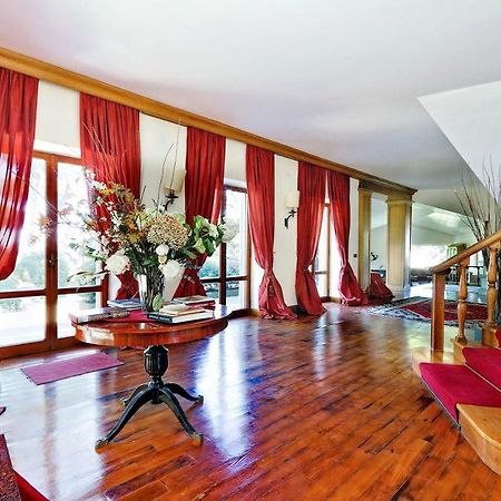 Via Pierre - Villas In The Countryside Of Rome Ciampino Exterior photo