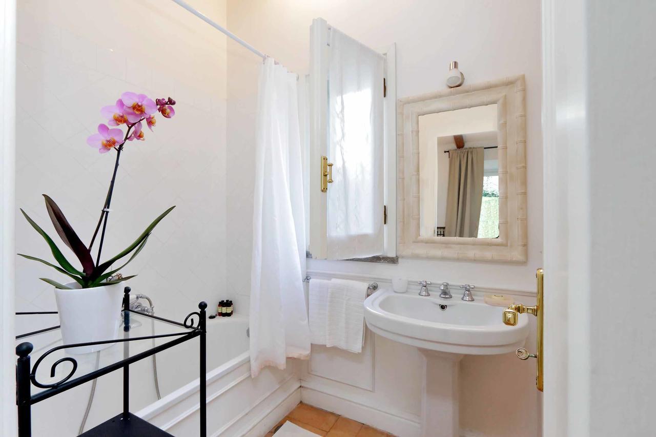 Via Pierre - Villas In The Countryside Of Rome Ciampino Room photo