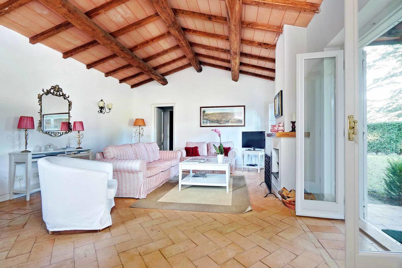 Via Pierre - Villas In The Countryside Of Rome Ciampino Exterior photo