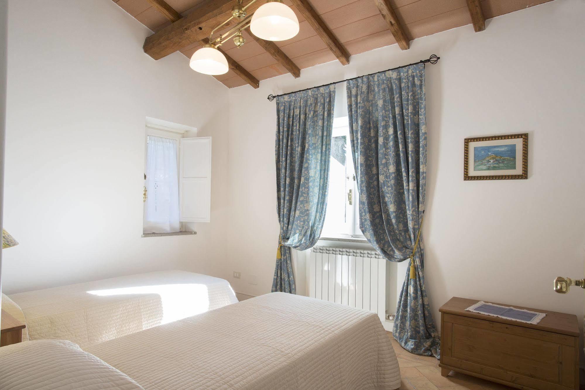 Via Pierre - Villas In The Countryside Of Rome Ciampino Exterior photo