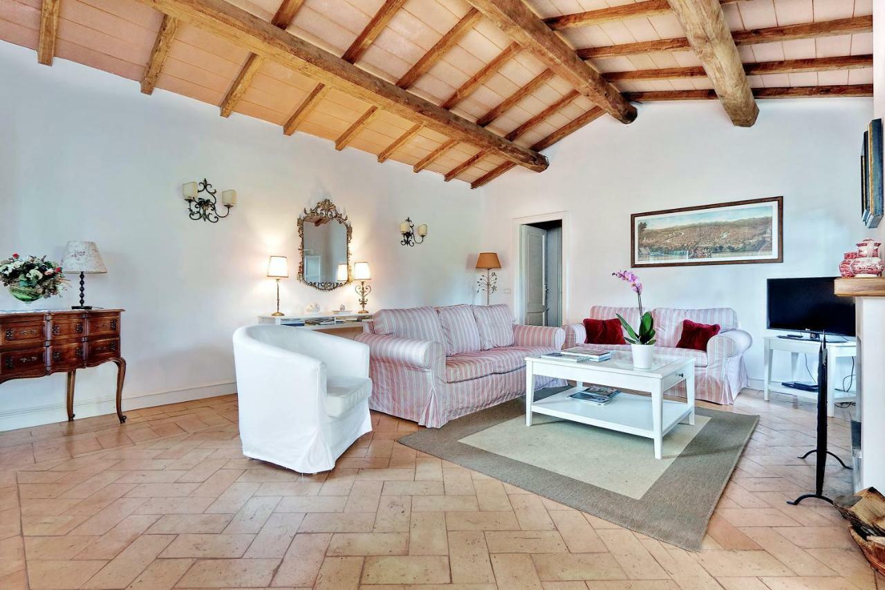 Via Pierre - Villas In The Countryside Of Rome Ciampino Exterior photo